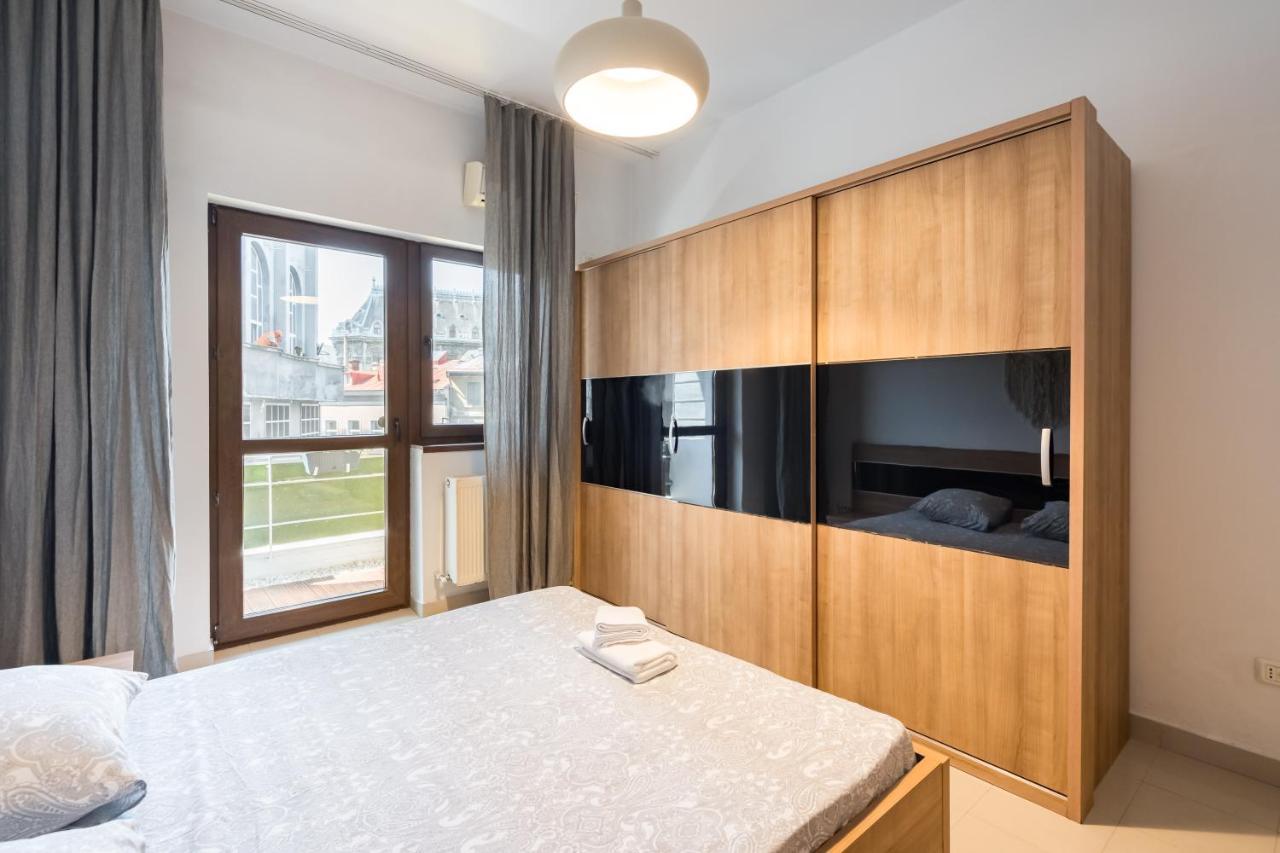 Modern & Spacious Apartment - Prime Location Near Bucharest'S Old Town المظهر الخارجي الصورة