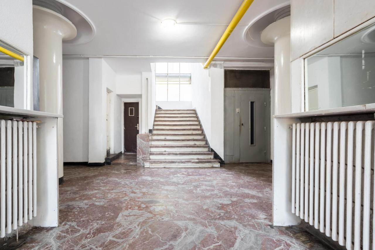 Modern & Spacious Apartment - Prime Location Near Bucharest'S Old Town المظهر الخارجي الصورة
